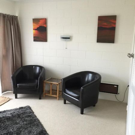 Milton Chalet Motel Nelson Bagian luar foto