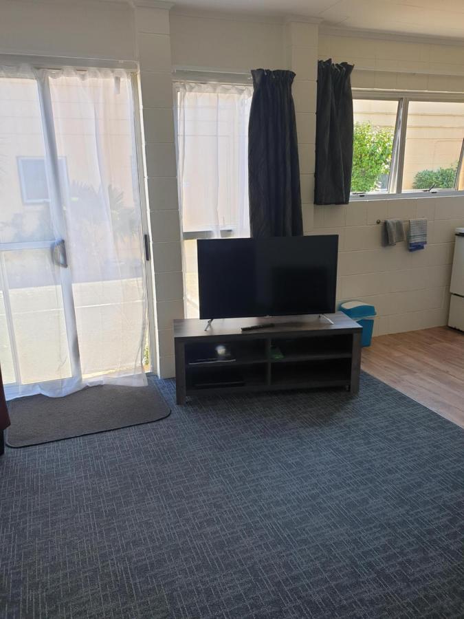 Milton Chalet Motel Nelson Bagian luar foto